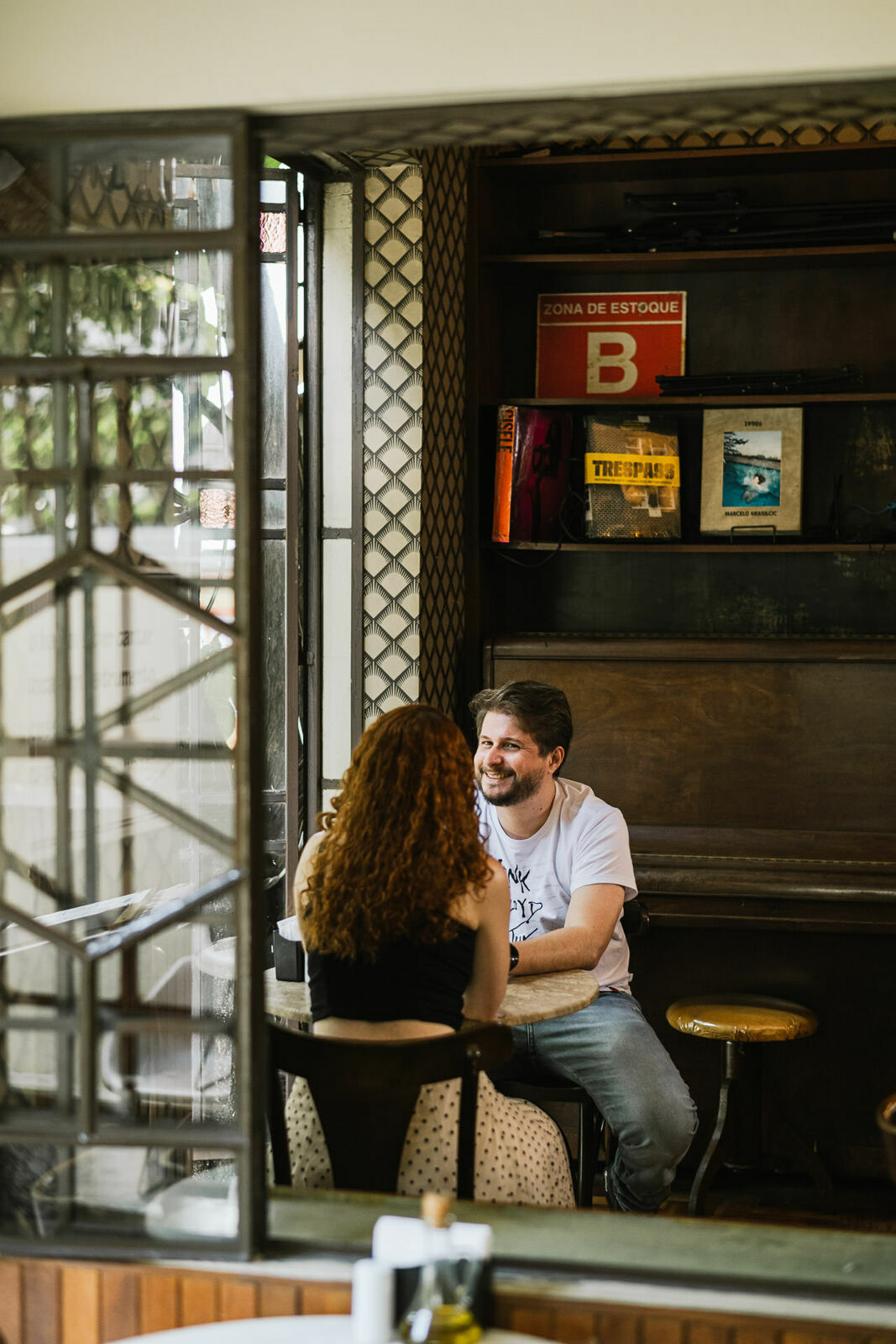 Foto Fotos de Casal num Roteiro na Savassi - Imagem 4